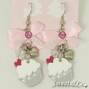 ribbon-white-cupcake-crystal-silver-earrings