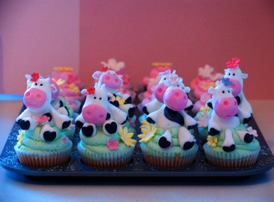 maids a milking cupcake